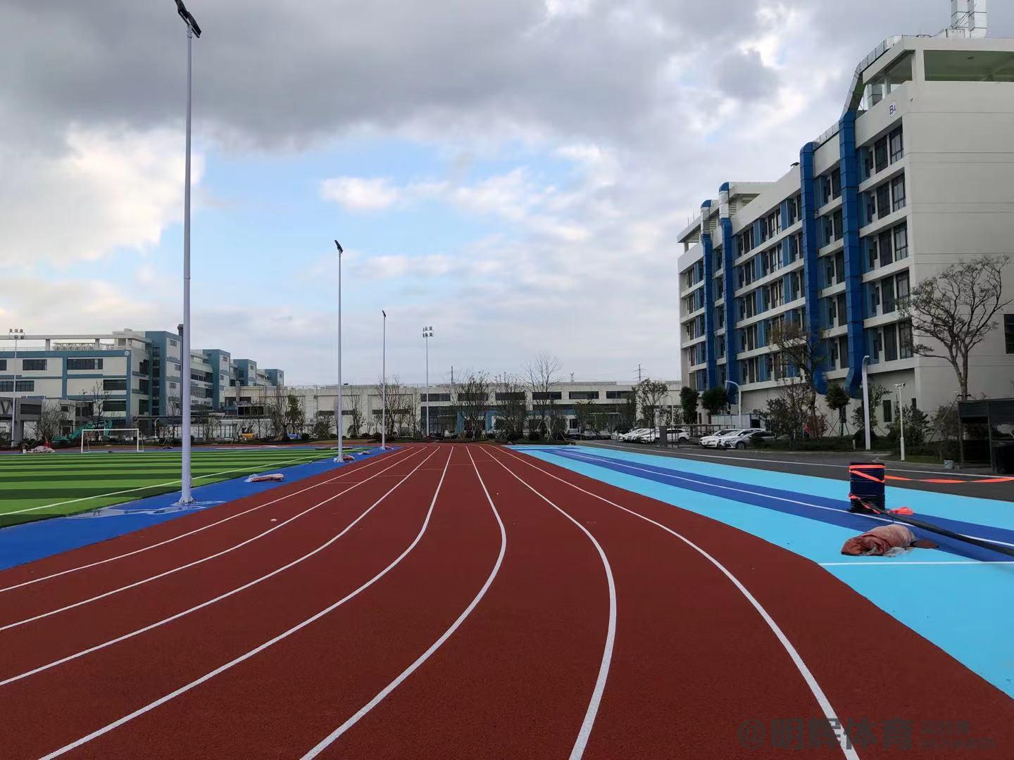 上海透气型塑胶跑道的价格是多少